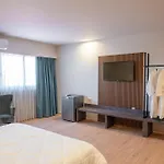 酒店 Kosmapolitan Messíni