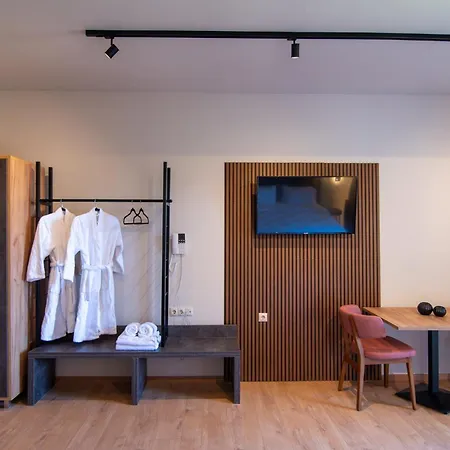 Kosmapolitan Μεσσήνη