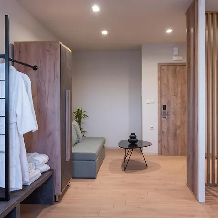Hotel Kosmapolitan 3*