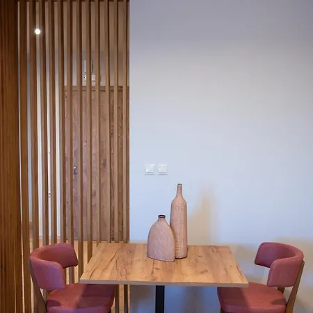 호텔 Kosmapolitan Messíni