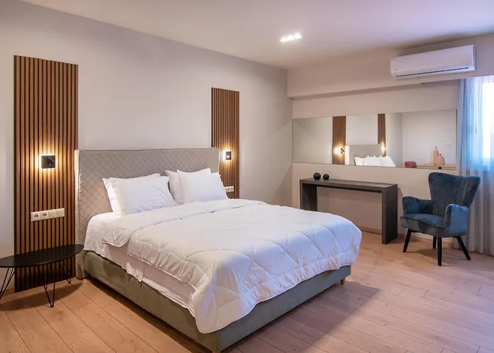 Kosmapolitan Hotel Messíni