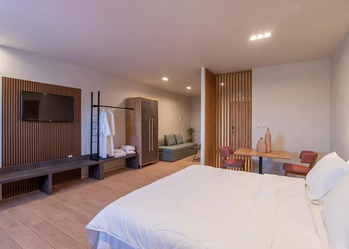 Kosmapolitan Messíni